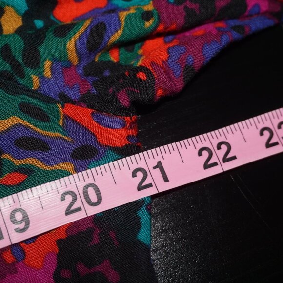 Vintage 80s Rainbow Print Dress - Picture 10 of 11